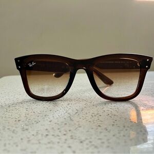 Ray-Ban Wayfarer Reverse / barely worn / comes with case and cloth / no damages